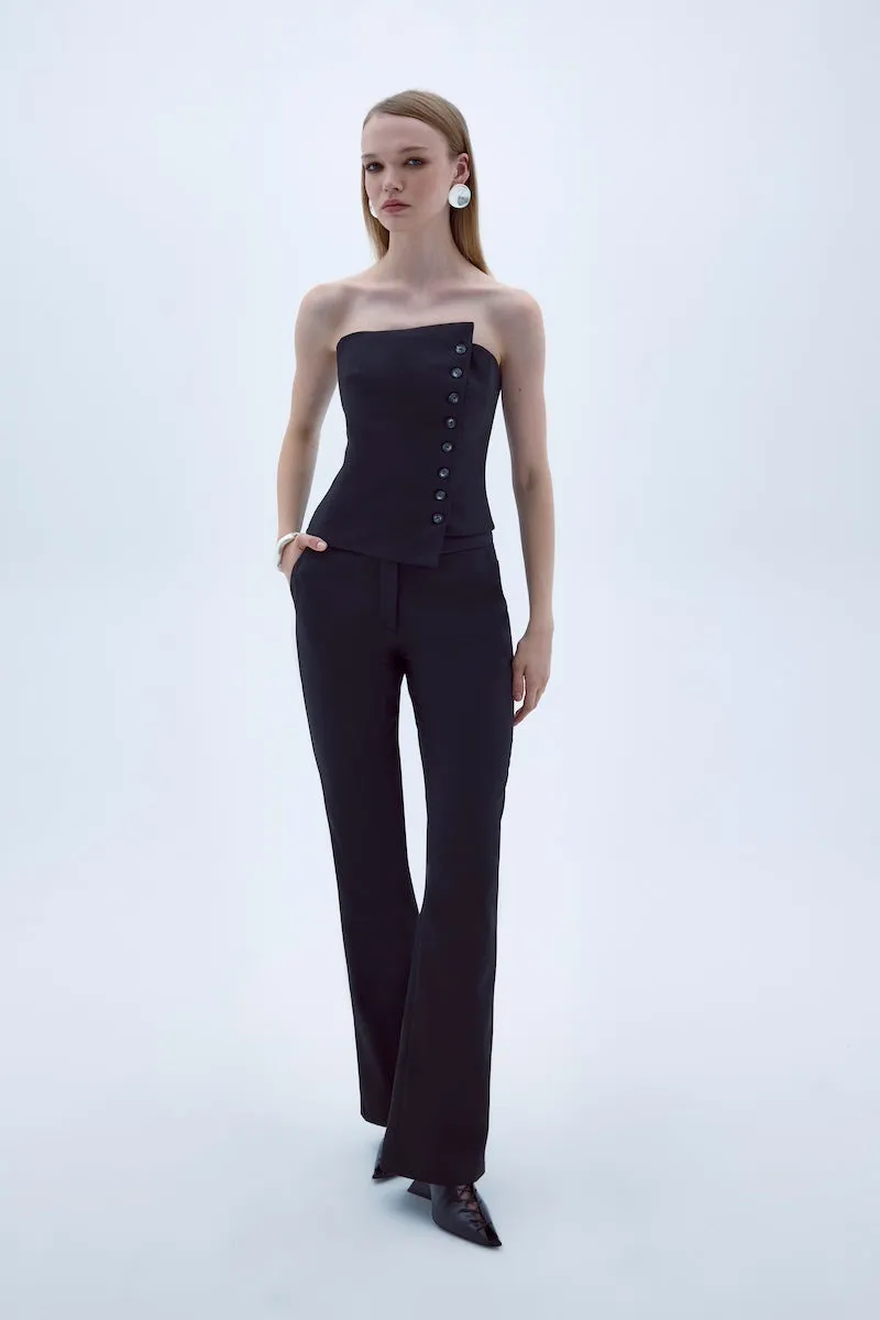 ARCED STRAIGHT CUT TROUSERS IN BLACK