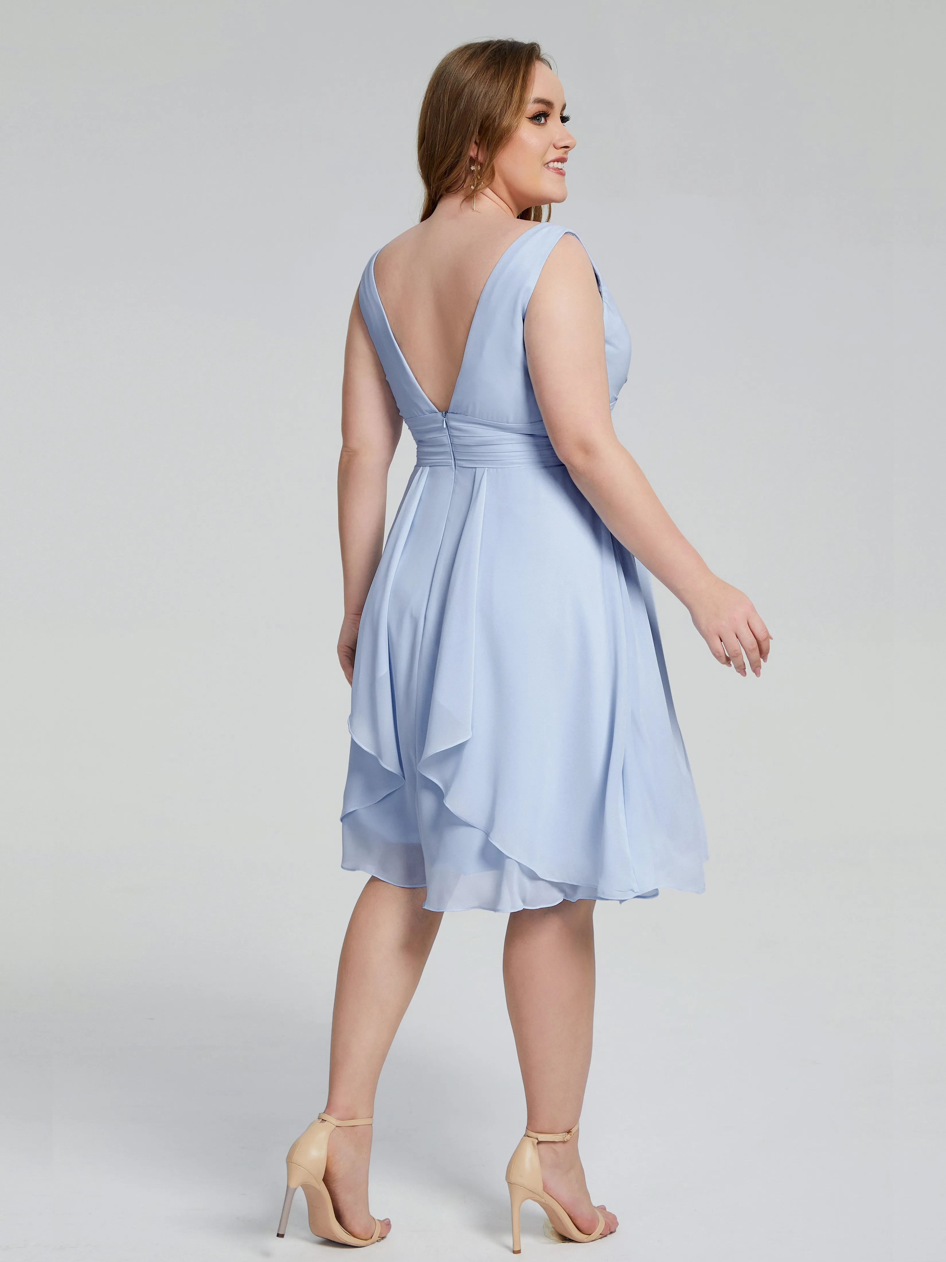 Callie Elegant Plus Size V-neck Chiffon Bridesmaid Dresses