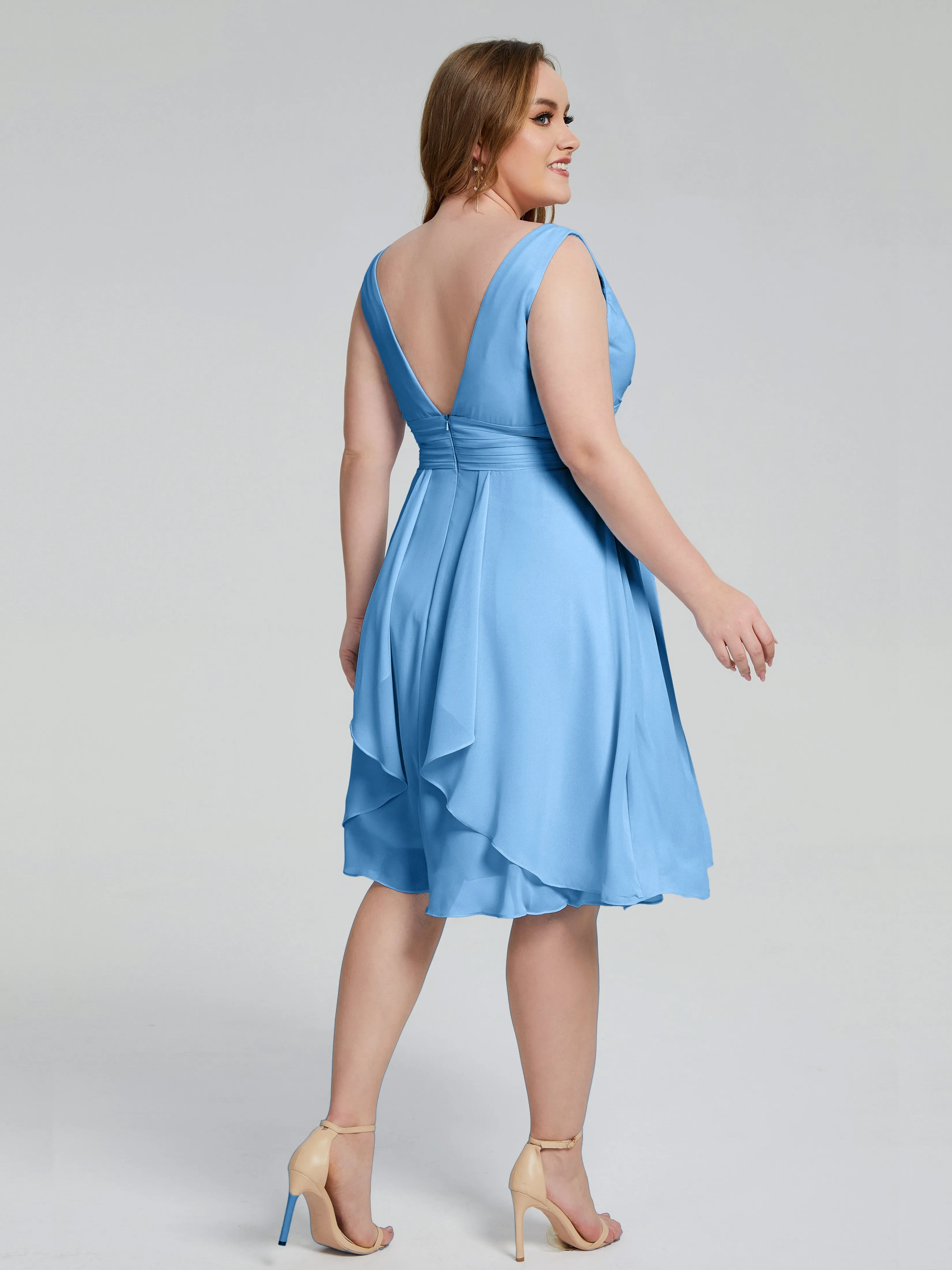 Callie Elegant Plus Size V-neck Chiffon Bridesmaid Dresses