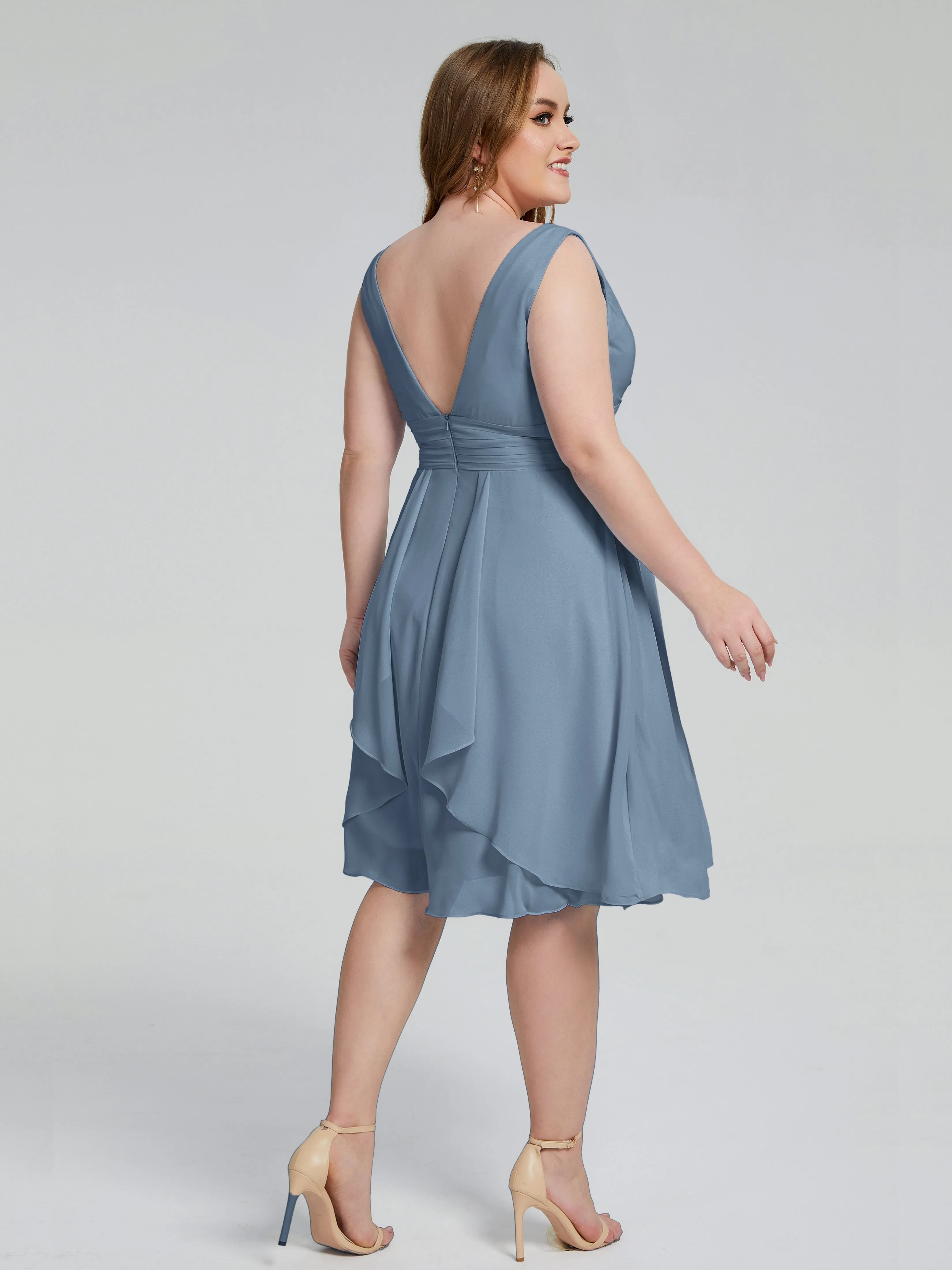 Callie Elegant Plus Size V-neck Chiffon Bridesmaid Dresses