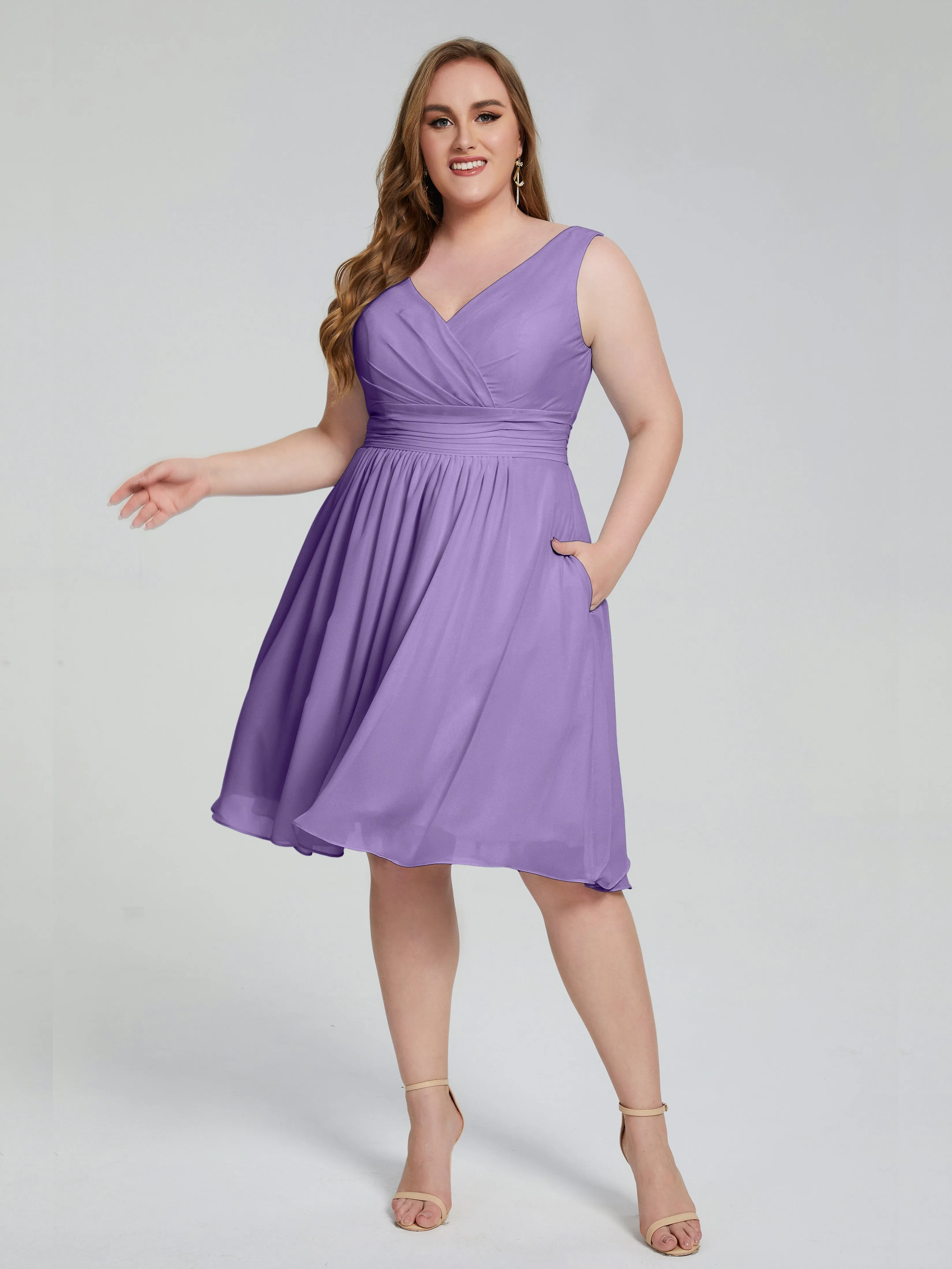 Callie Elegant Plus Size V-neck Chiffon Bridesmaid Dresses