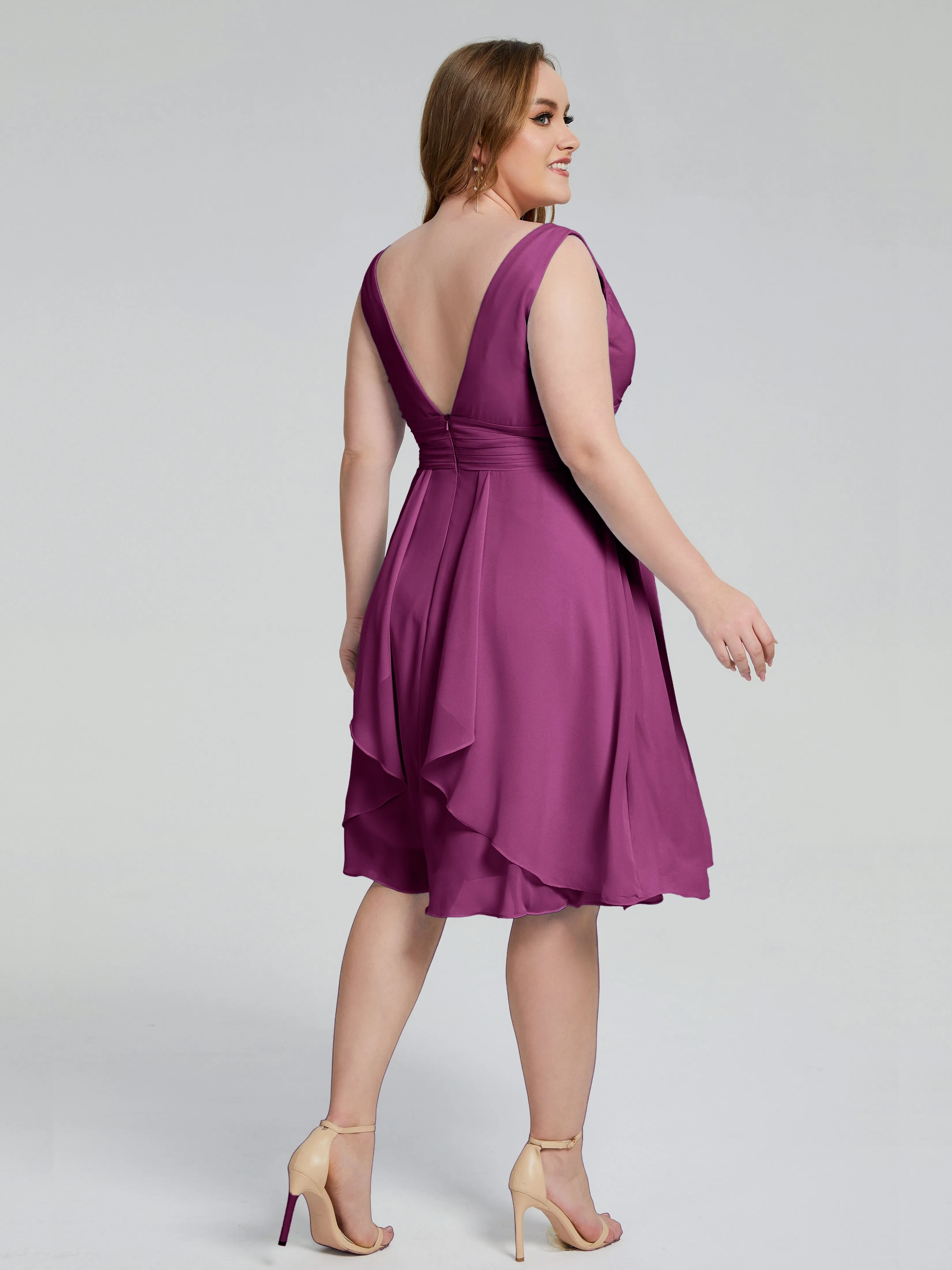 Callie Elegant Plus Size V-neck Chiffon Bridesmaid Dresses