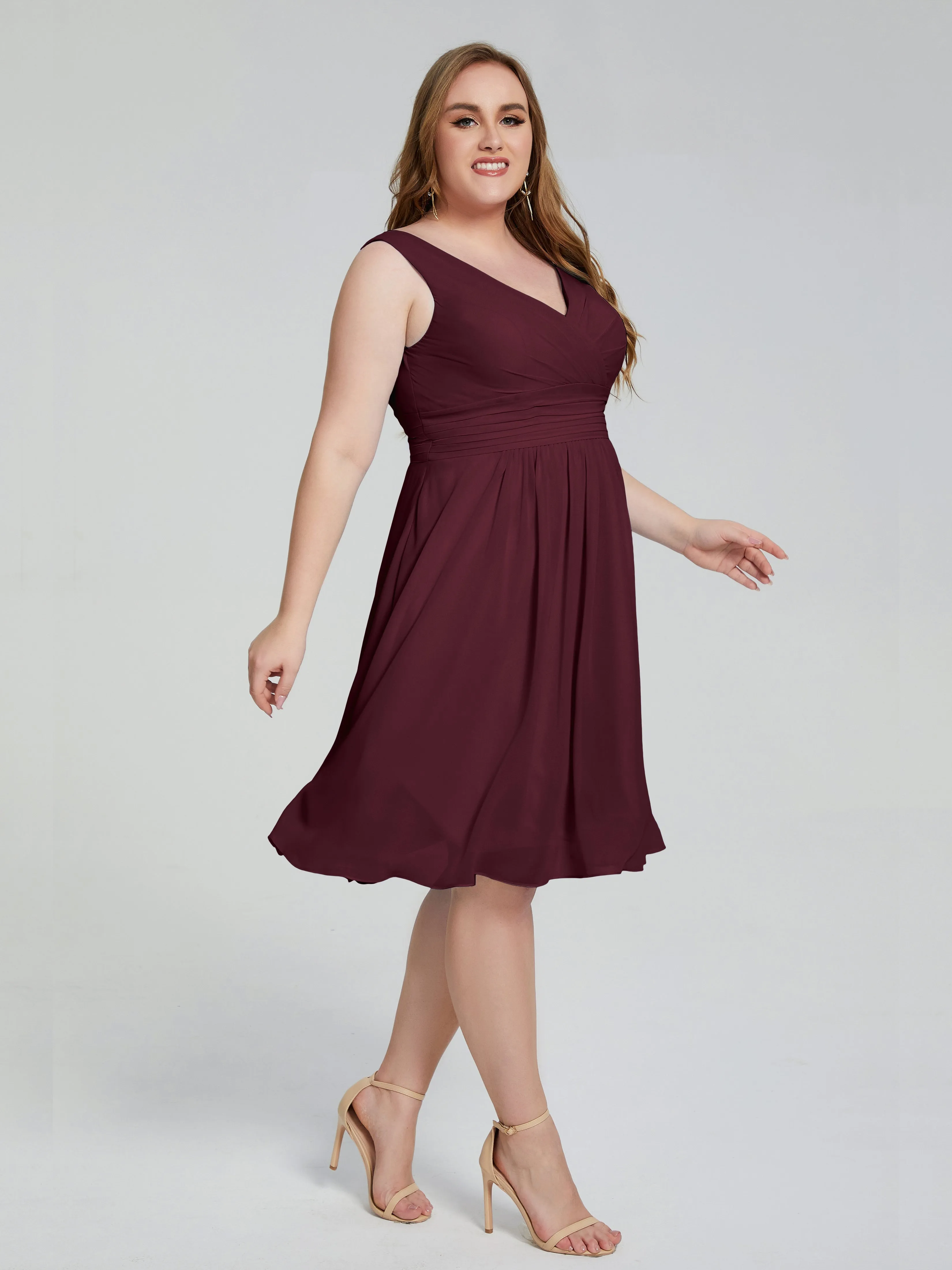 Callie Elegant Plus Size V-neck Chiffon Bridesmaid Dresses