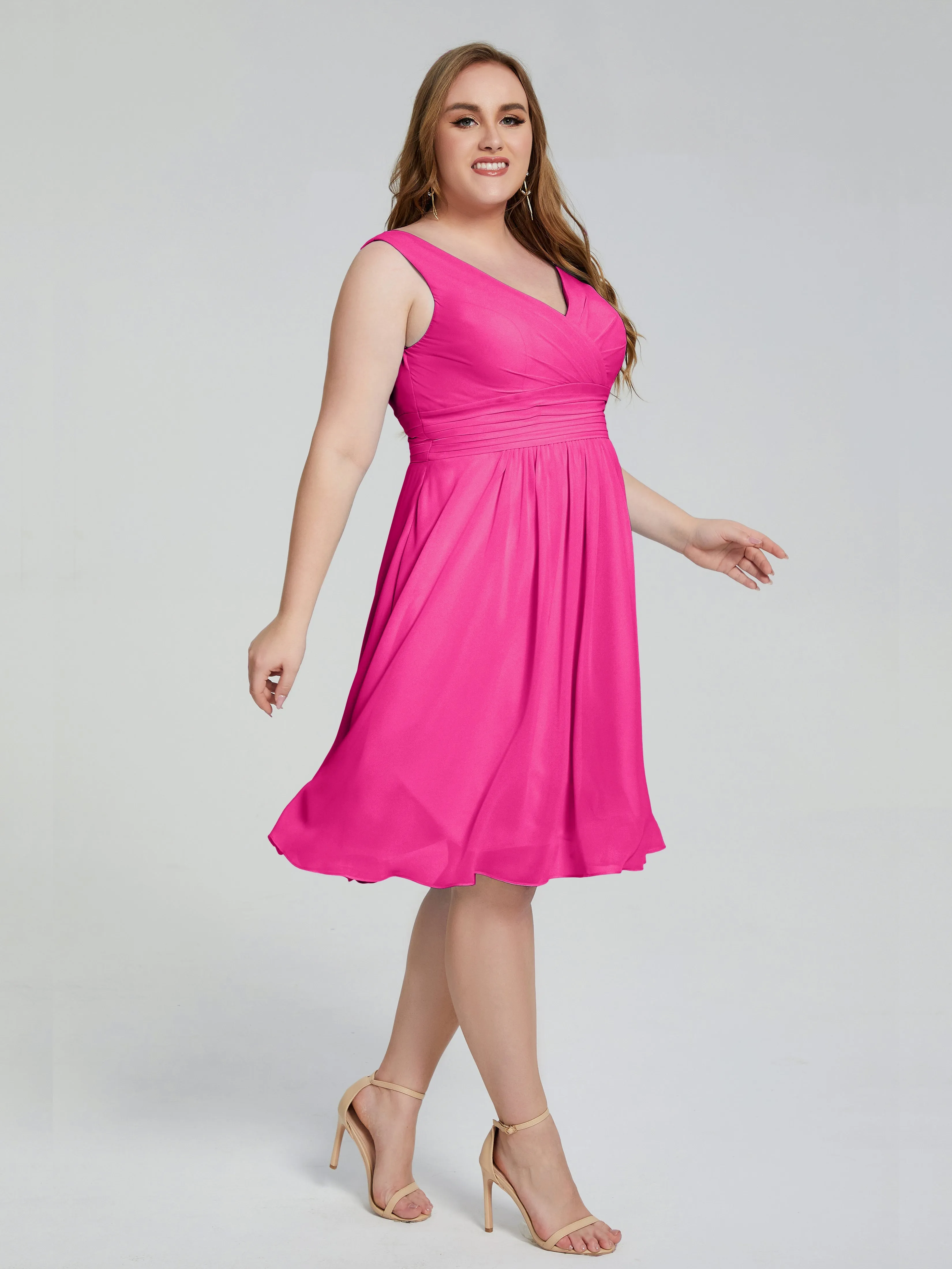 Callie Elegant Plus Size V-neck Chiffon Bridesmaid Dresses