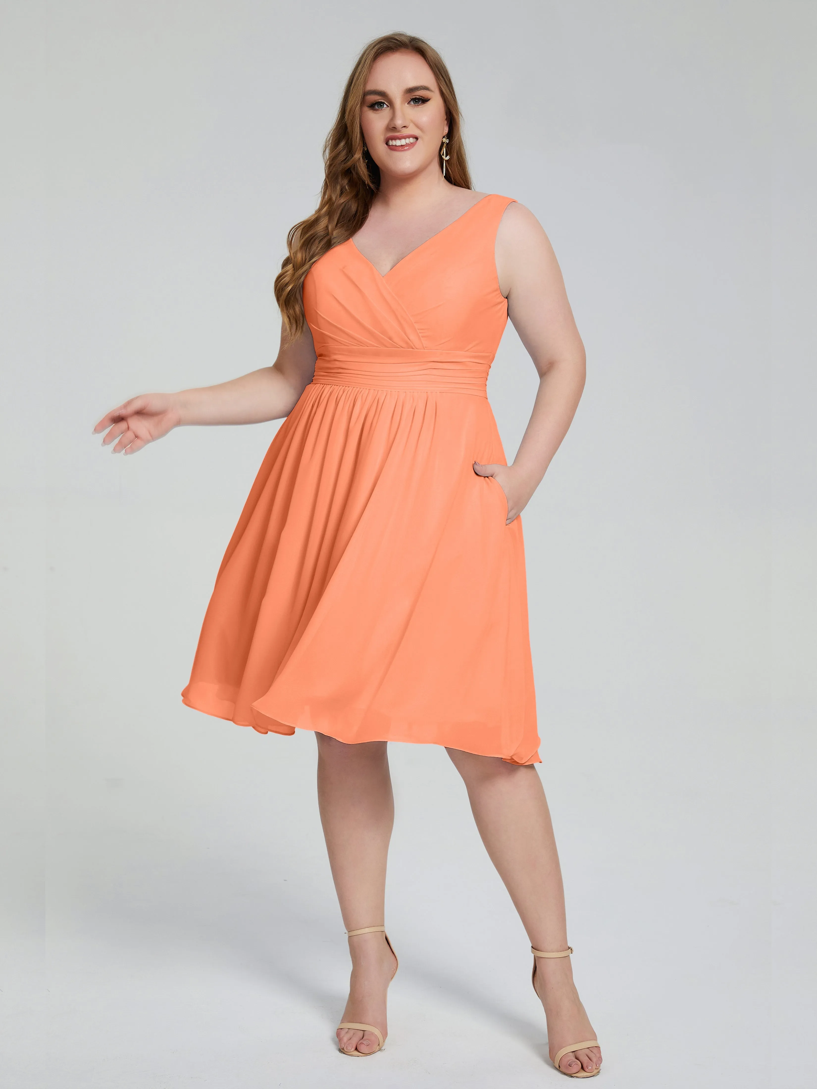 Callie Elegant Plus Size V-neck Chiffon Bridesmaid Dresses