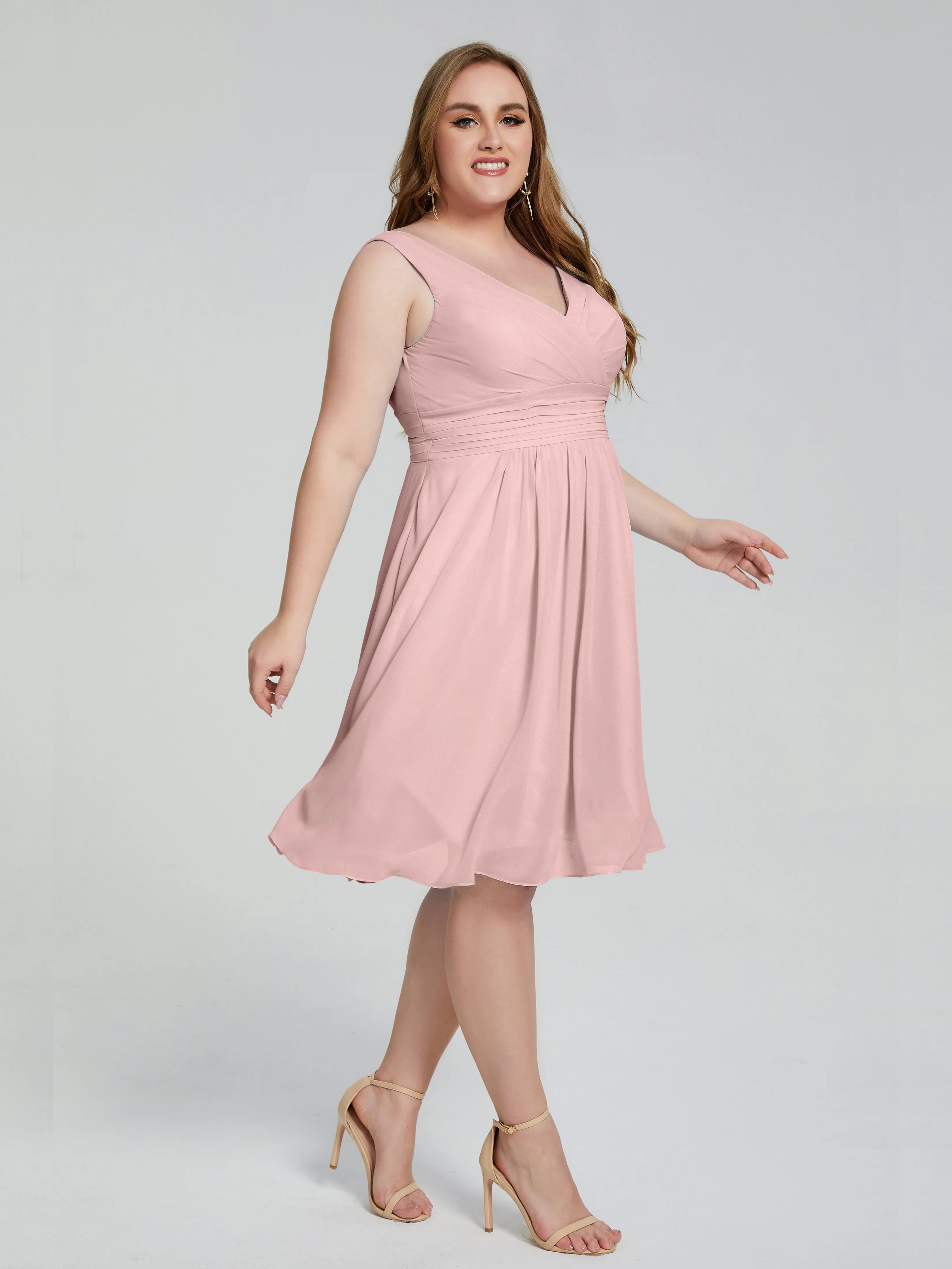 Callie Elegant Plus Size V-neck Chiffon Bridesmaid Dresses