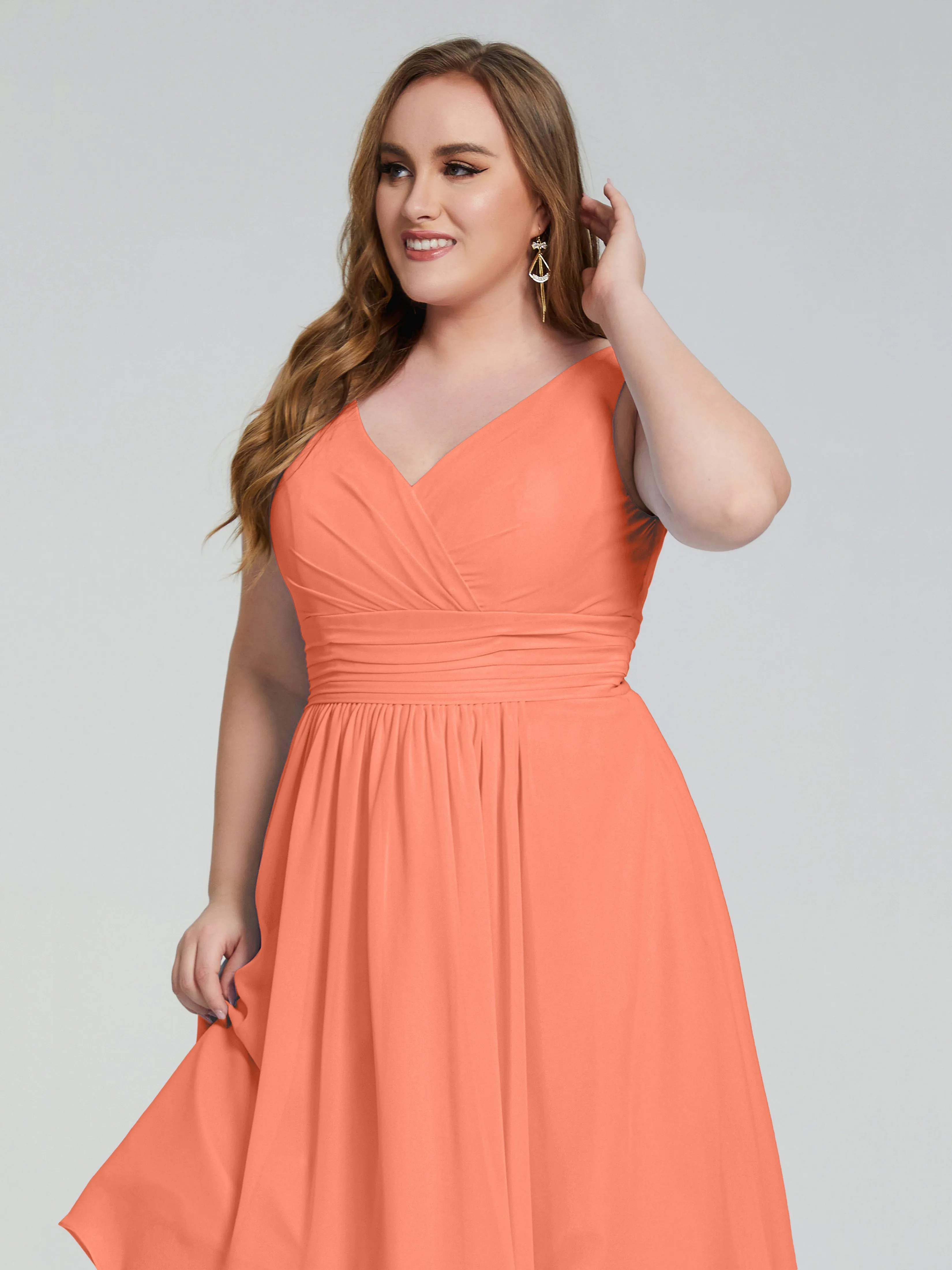 Callie Elegant Plus Size V-neck Chiffon Bridesmaid Dresses