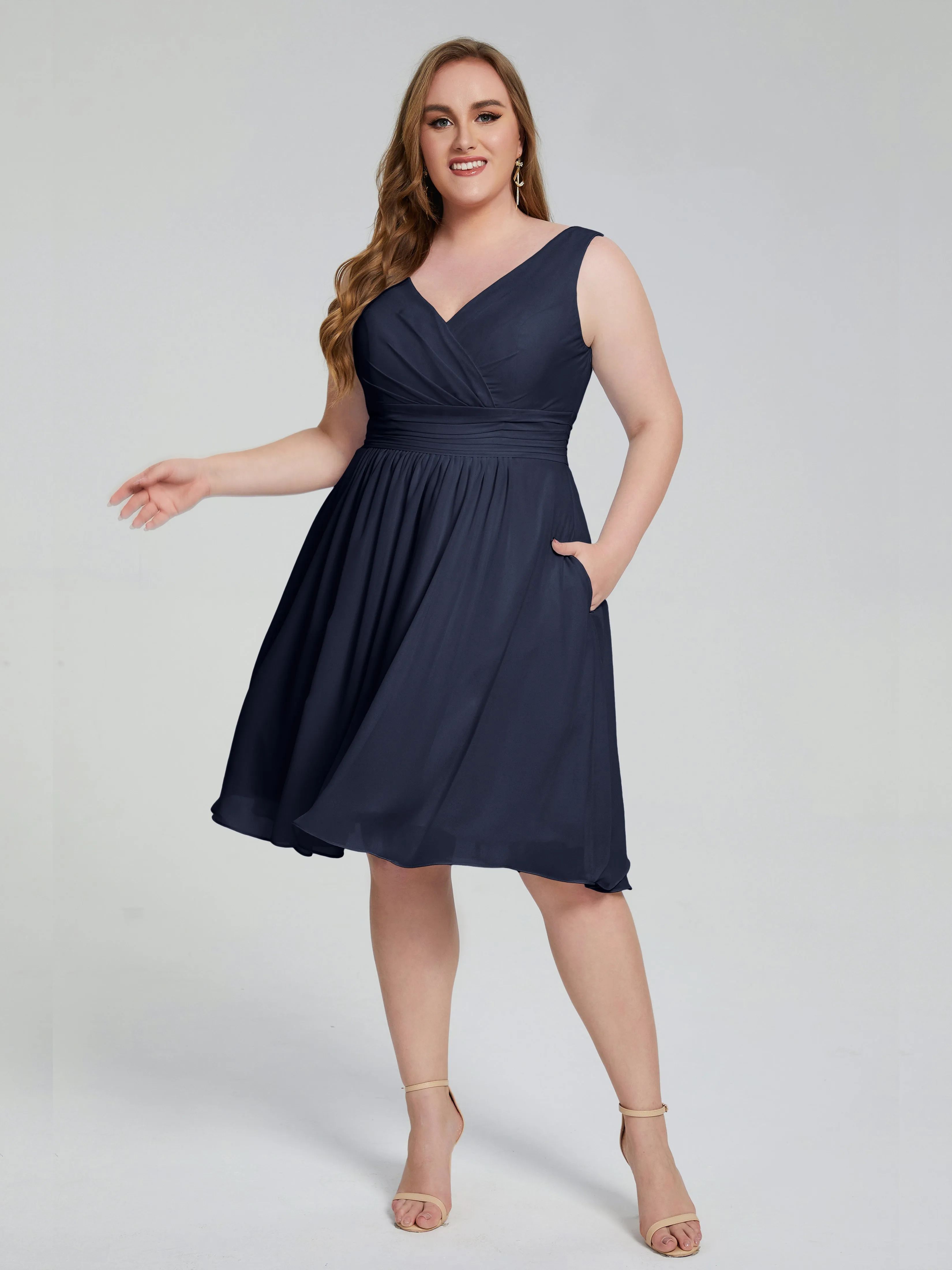 Callie Elegant Plus Size V-neck Chiffon Bridesmaid Dresses