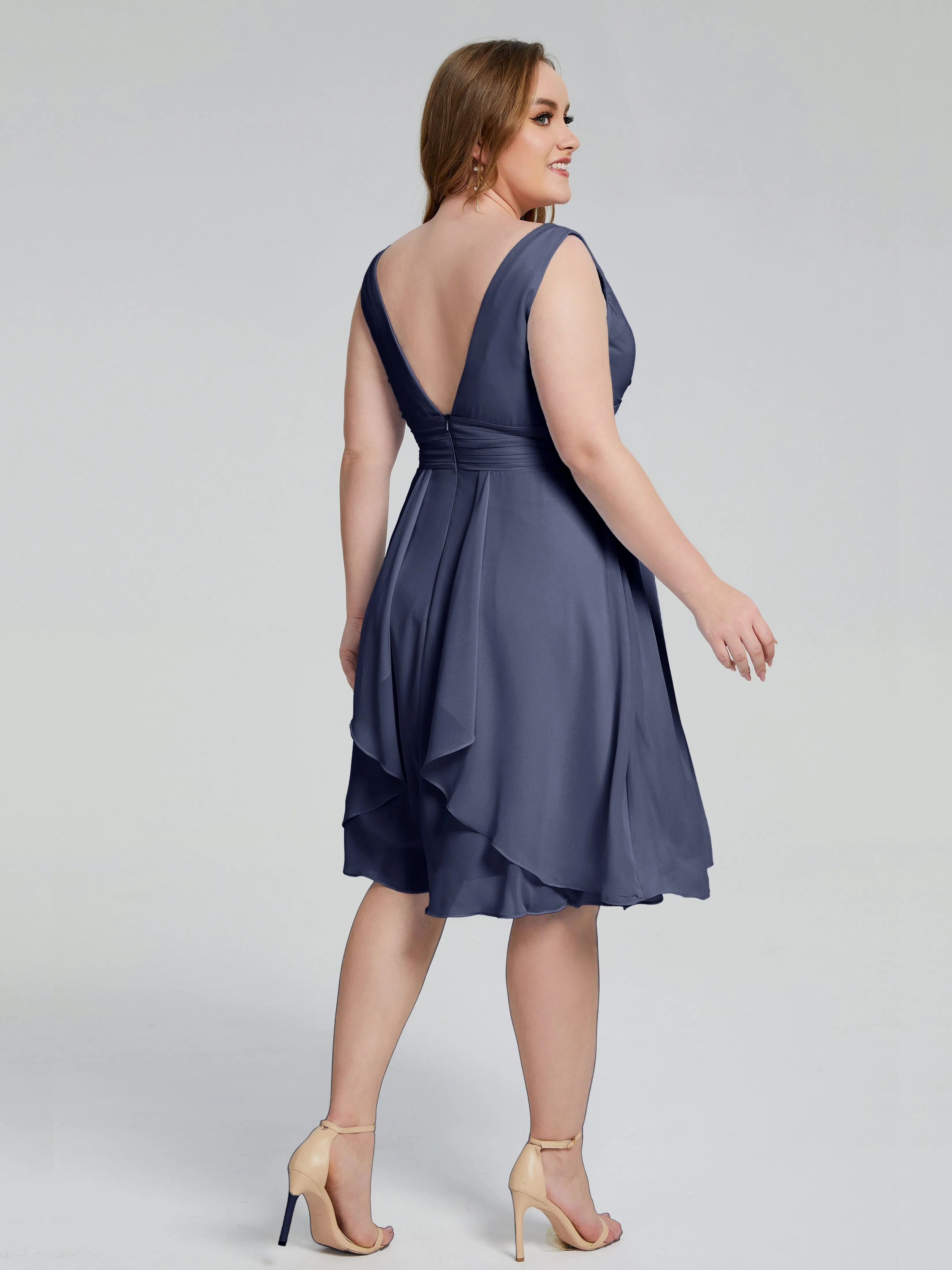 Callie Elegant Plus Size V-neck Chiffon Bridesmaid Dresses