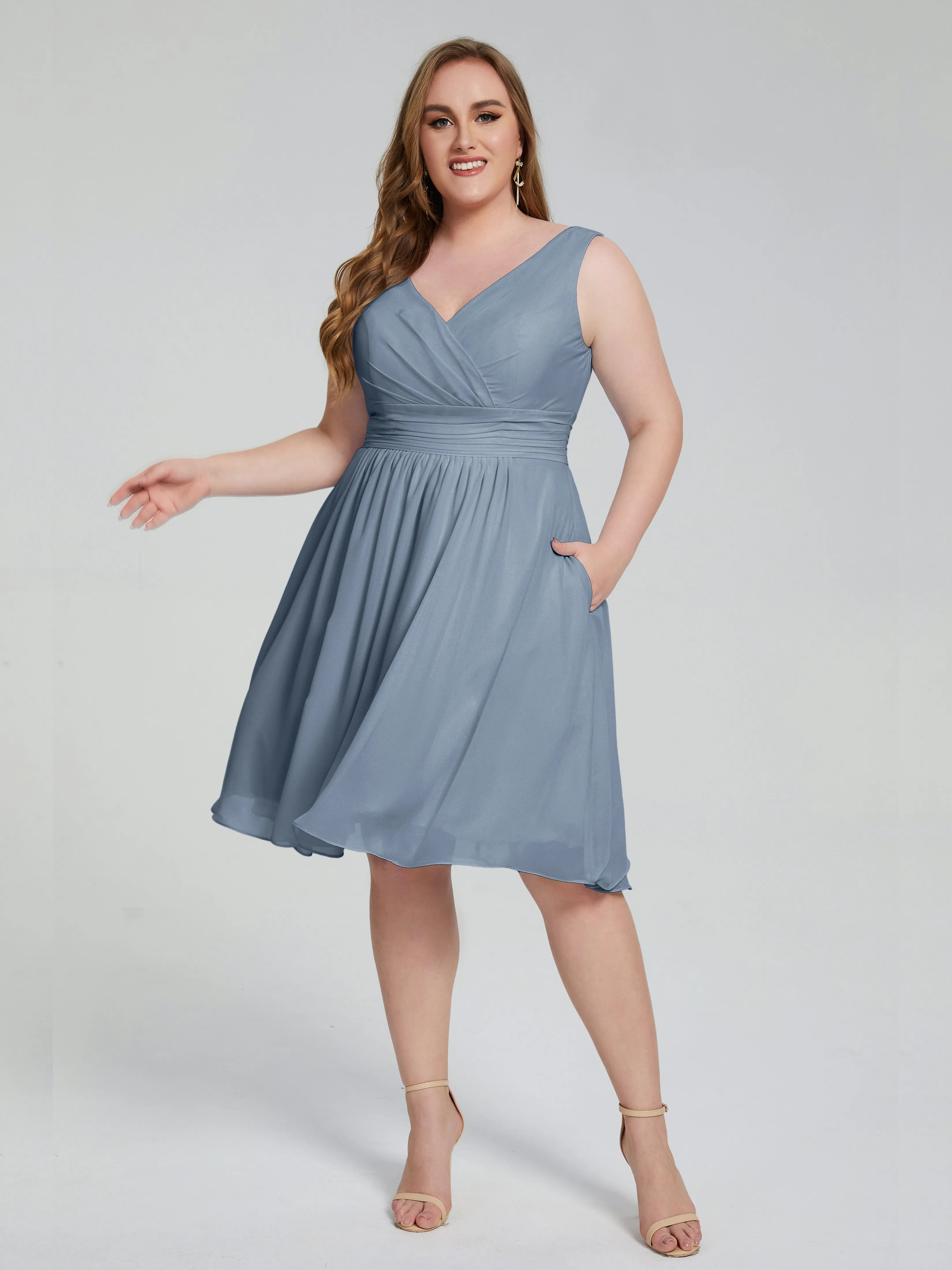 Callie Elegant Plus Size V-neck Chiffon Bridesmaid Dresses