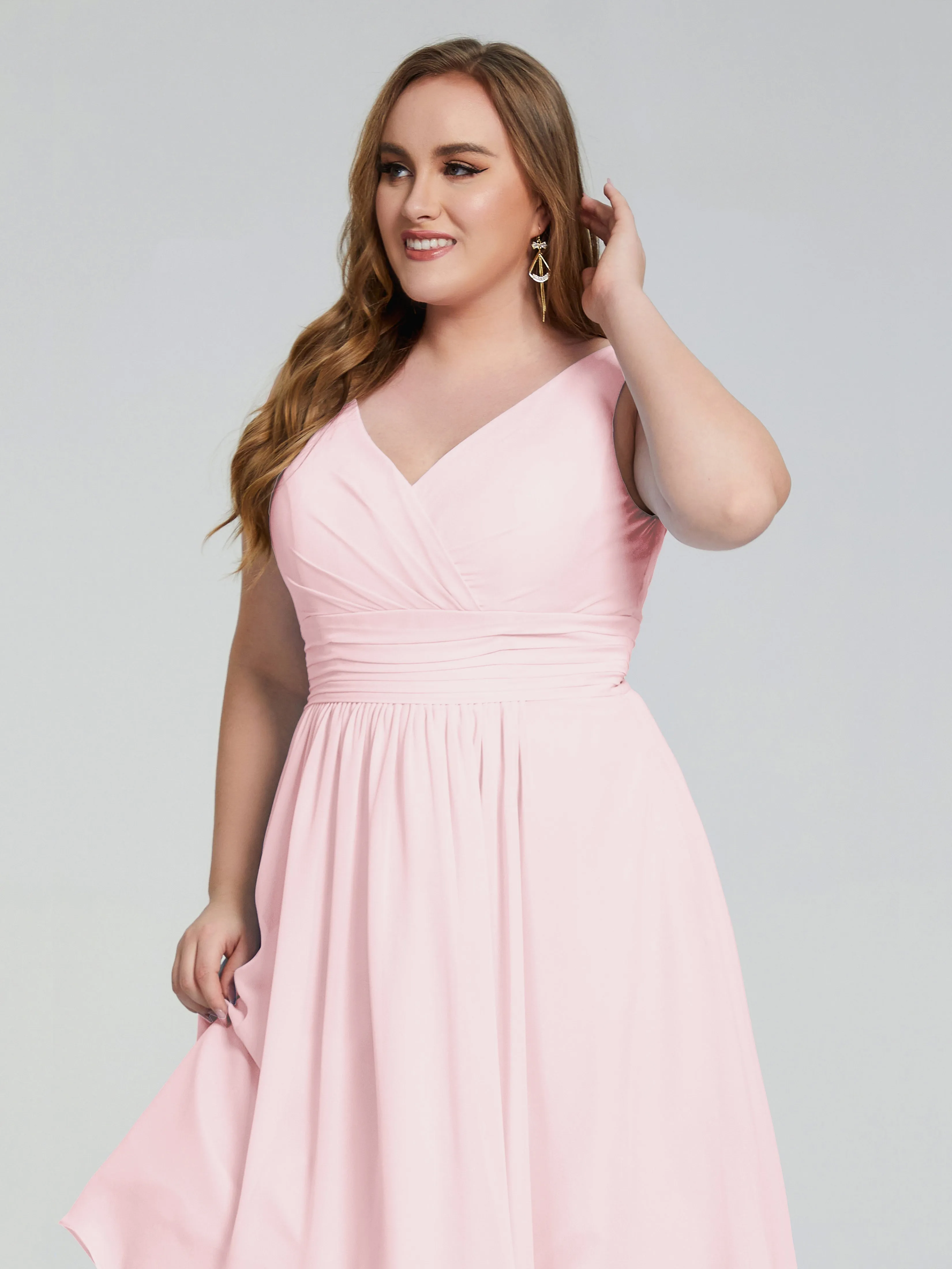 Callie Elegant Plus Size V-neck Chiffon Bridesmaid Dresses