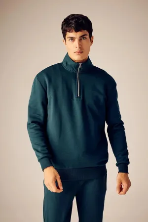 Defacto Men's Green Comfort Fit Zippered High Collar Sweatshirt