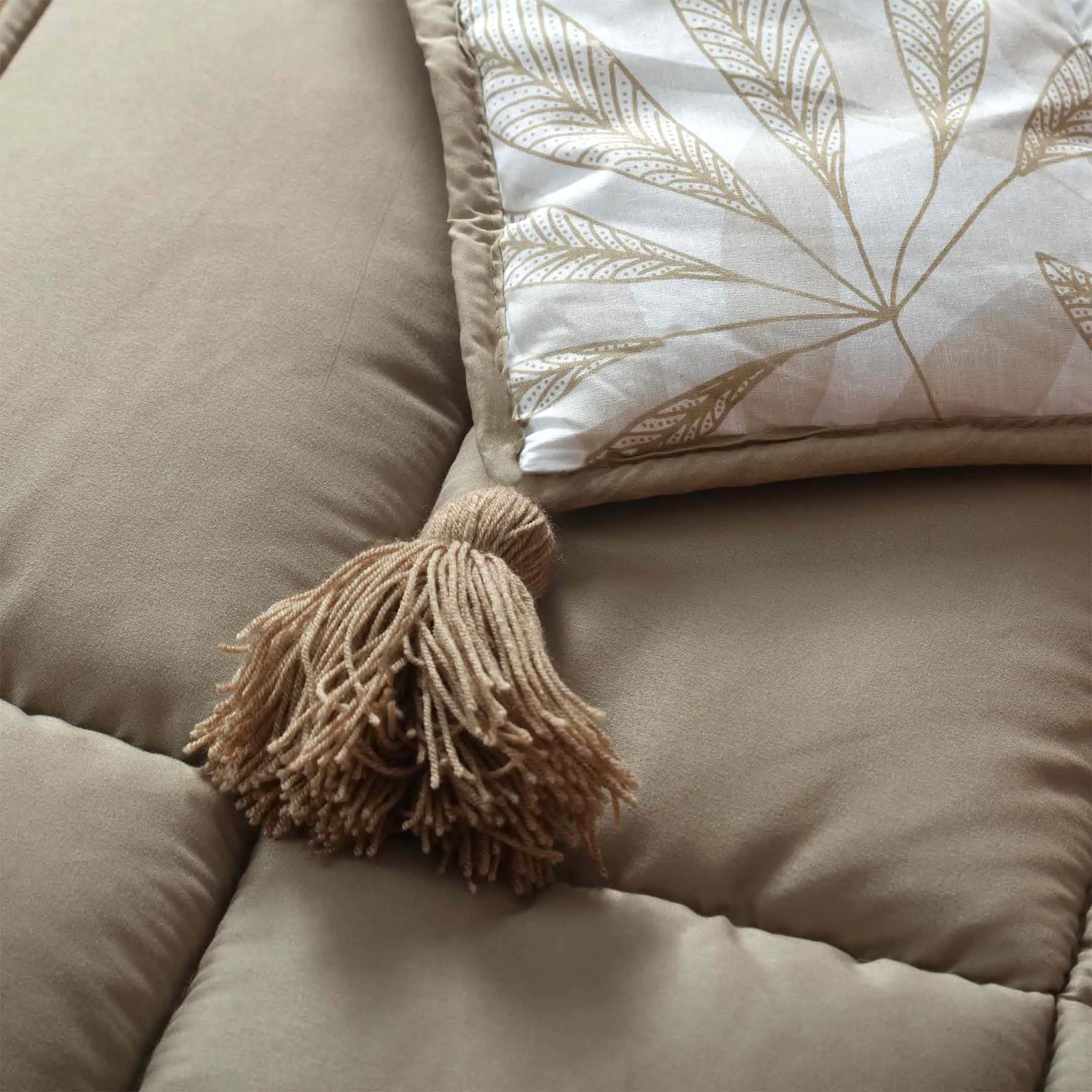 Leafy Comfort Sofa Topper