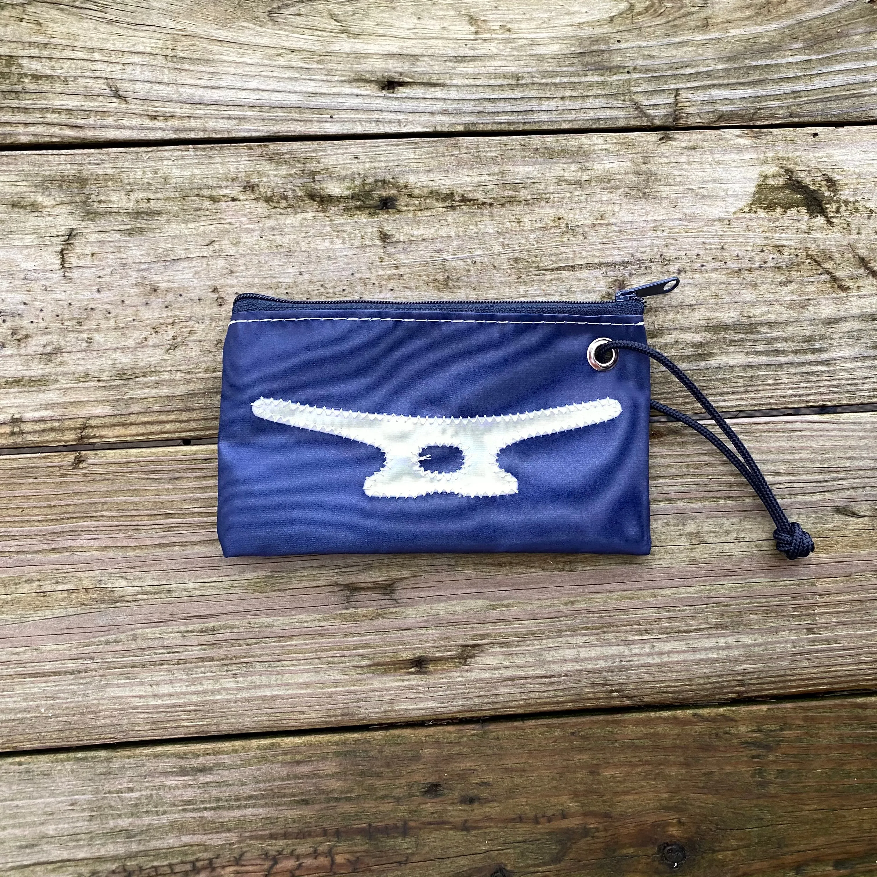 Small Cleat Wristlet (Navy & White)